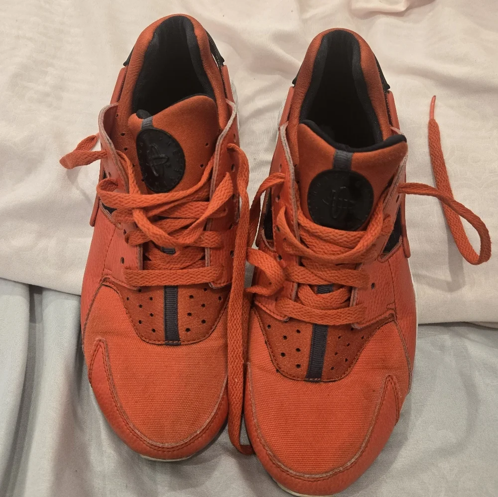 NIKE Red Sneakers‎ - Picture 4 of 6